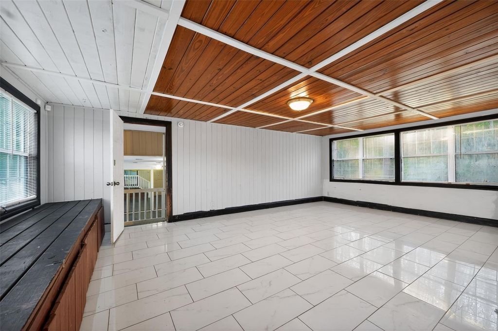 Image 21 of property listing at 2285 LAKE DRIVE, Jacksonville, FL 32246