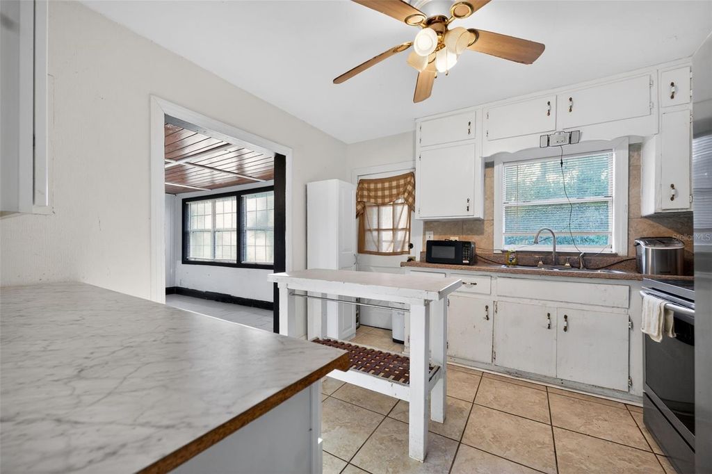 Image 24 of property listing at 2285 LAKE DRIVE, Jacksonville, FL 32246