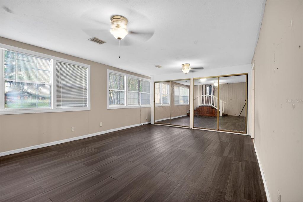 Image 27 of property listing at 2285 LAKE DRIVE, Jacksonville, FL 32246