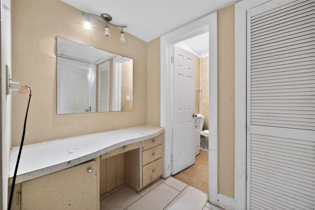 Image 33 of property listing at 2285 LAKE DRIVE, Jacksonville, FL 32246