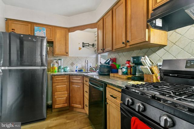 466 RIVELY AVE, Collingdale, PA 19023