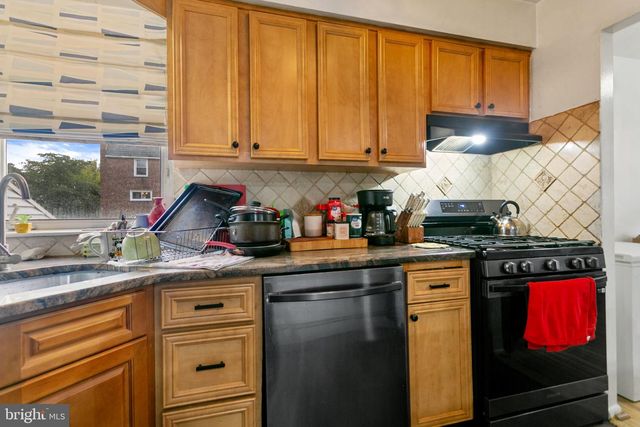 466 RIVELY AVE, Collingdale, PA 19023