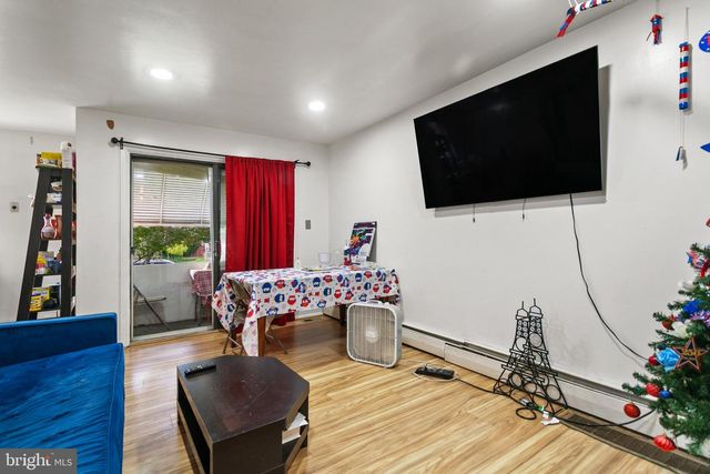 466 RIVELY AVE, Collingdale, PA 19023