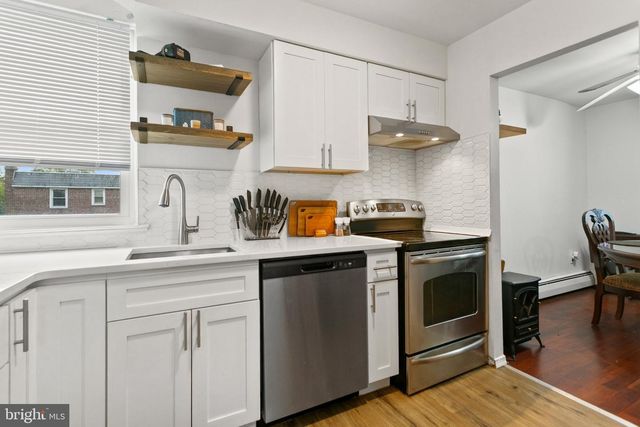 466 RIVELY AVE, Collingdale, PA 19023