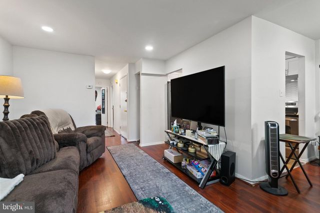 466 RIVELY AVE, Collingdale, PA 19023