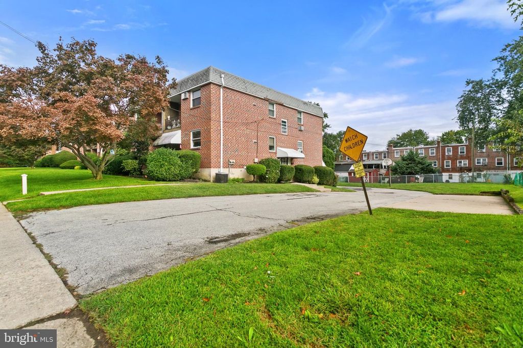 466 RIVELY AVE, Collingdale, PA 19023