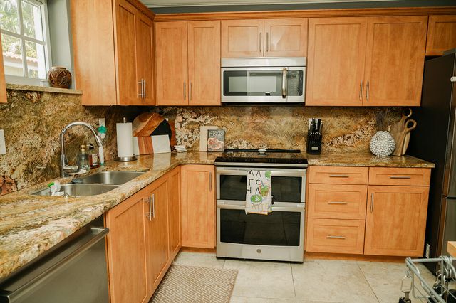 4815 Johnson Street, Hollywood, FL 33021