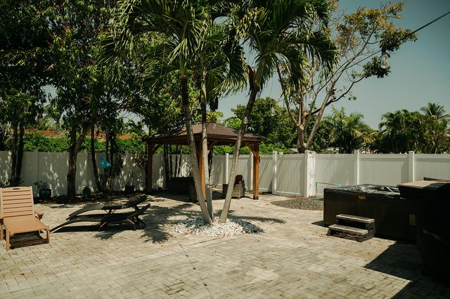 4815 Johnson Street, Hollywood, FL 33021