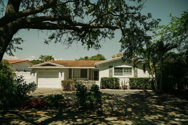 4815 Johnson Street, Hollywood, FL 33021