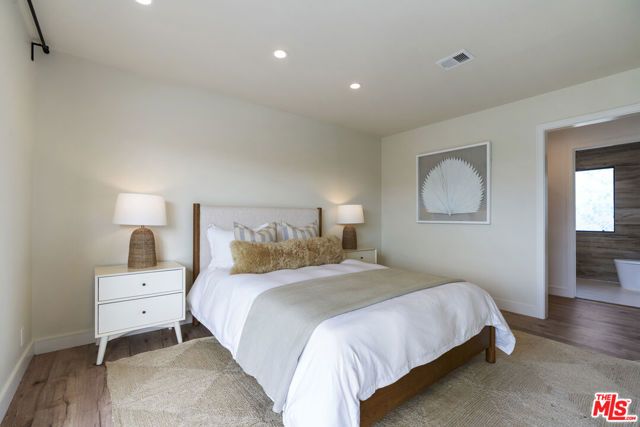 4555 Falkirk, Oxnard, CA 93035