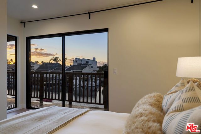 4555 Falkirk, Oxnard, CA 93035