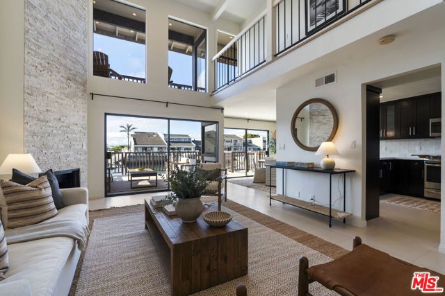 4555 Falkirk, Oxnard, CA 93035