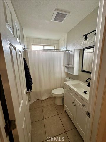 14783 Tonikan Lane, Apple Valley, CA 92307