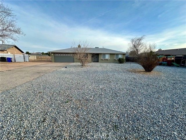 14783 Tonikan Lane, Apple Valley, CA 92307
