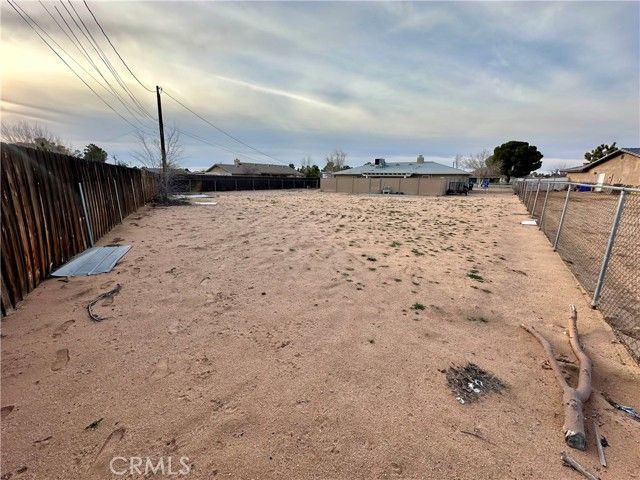 14783 Tonikan Lane, Apple Valley, CA 92307