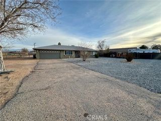 14783 Tonikan Lane, Apple Valley, CA 92307