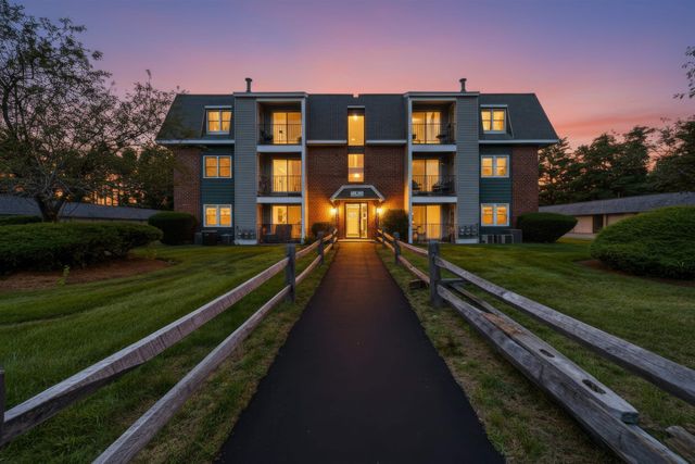 5 Roedean Dr Apt 302, Nashua, NH 03063
