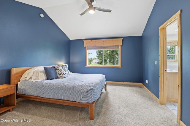 11331 N TRAFALGAR ST, Hayden, ID 83835