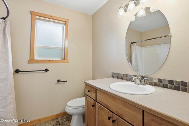 11331 N TRAFALGAR ST, Hayden, ID 83835
