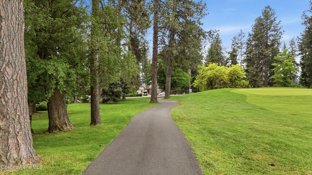 11331 N TRAFALGAR ST, Hayden, ID 83835
