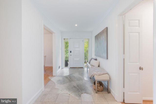 6337 LENOX RD, Bethesda, MD 20817