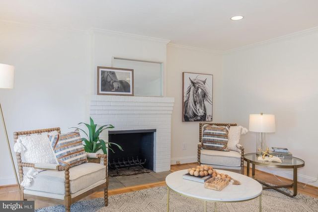 6337 LENOX RD, Bethesda, MD 20817