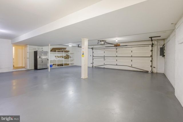 6337 LENOX RD, Bethesda, MD 20817