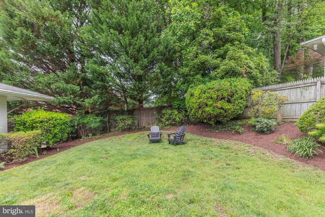 6337 LENOX RD, Bethesda, MD 20817
