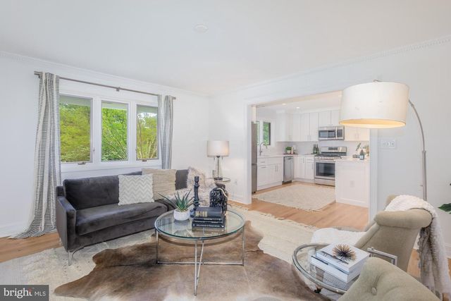 6337 LENOX RD, Bethesda, MD 20817