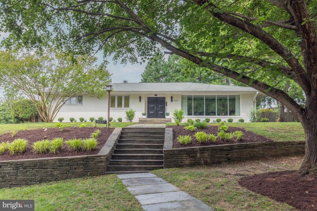 6337 LENOX RD, Bethesda, MD 20817