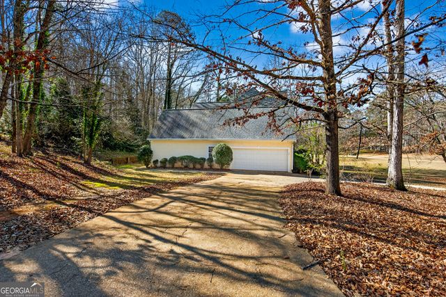 102 Cameron Pointe Drive, Lagrange, GA 30240