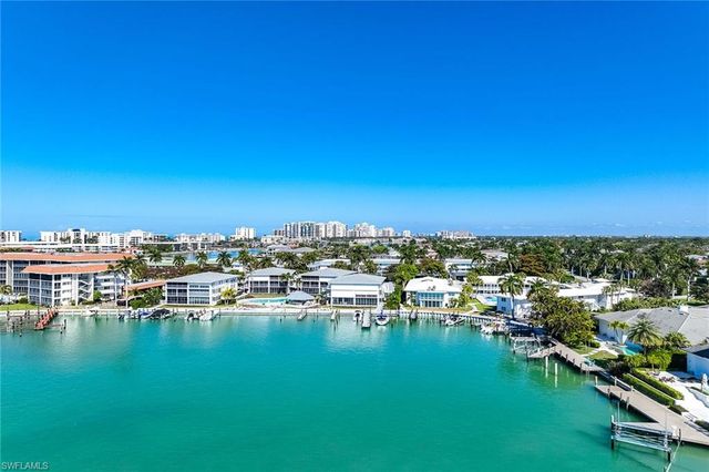 350 Harbour DR # 350, Naples, FL 34103