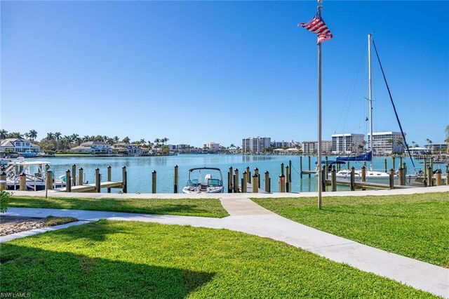 350 Harbour DR # 350, Naples, FL 34103