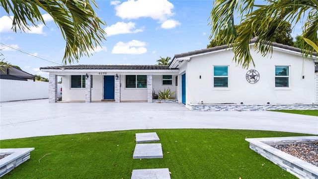 6290 W 16th Avenue, Hialeah, FL 33012