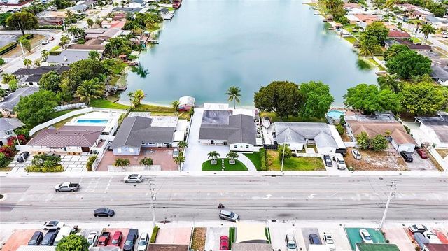 6290 W 16th Avenue, Hialeah, FL 33012