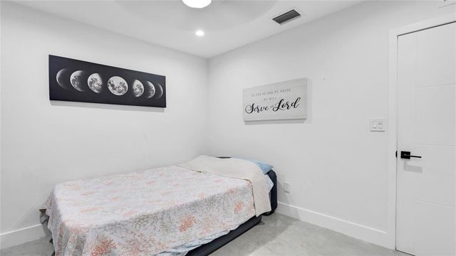 6290 W 16th Avenue, Hialeah, FL 33012