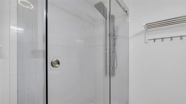 6290 W 16th Avenue, Hialeah, FL 33012