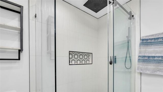 6290 W 16th Avenue, Hialeah, FL 33012