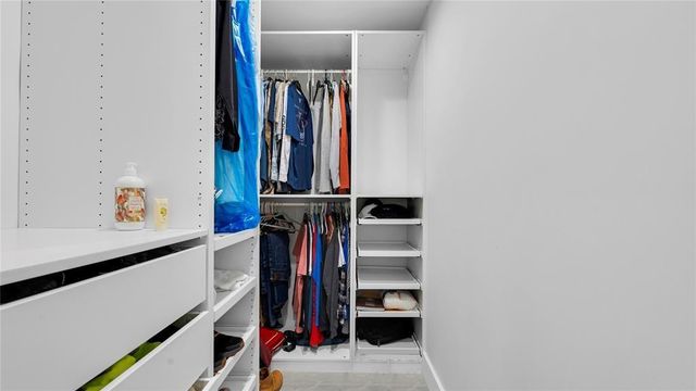 6290 W 16th Avenue, Hialeah, FL 33012