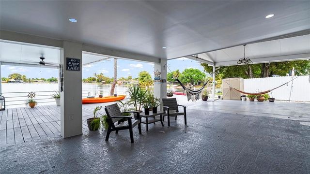 6290 W 16th Avenue, Hialeah, FL 33012