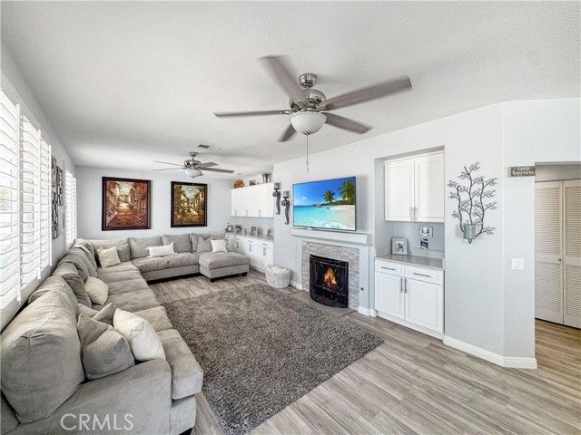 8574 De Loss Drive, Riverside, CA 92508