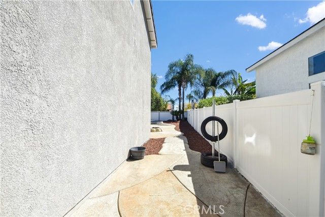 8574 De Loss Drive, Riverside, CA 92508