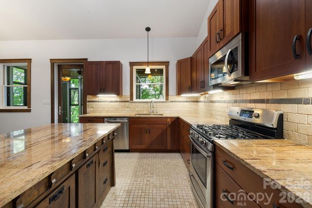 22 Wild Violet Lane, Arden, NC 28704