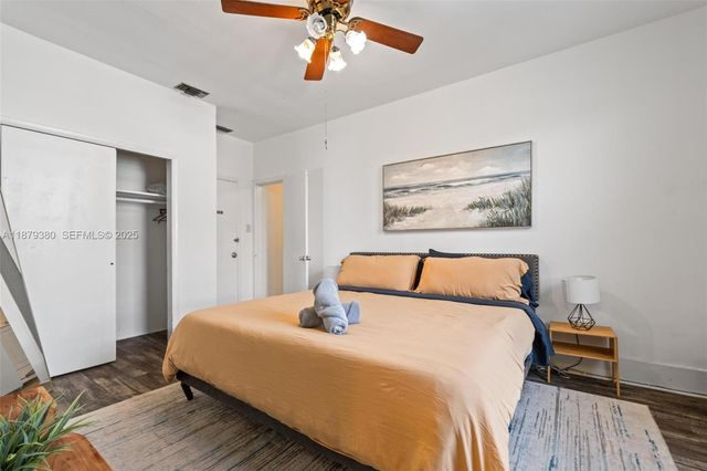 2453 SW 17th Street 2453, Miami, FL 33145