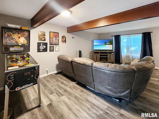 4320 W SHAWNDA Court, Peoria, IL 61615
