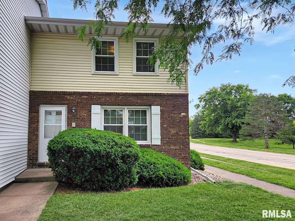 4320 W SHAWNDA Court, Peoria, IL 61615