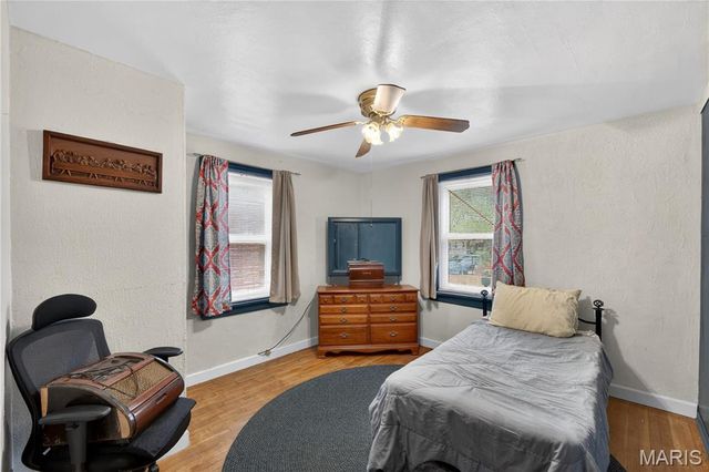 6331 Saloma Avenue, St Louis, MO 63136