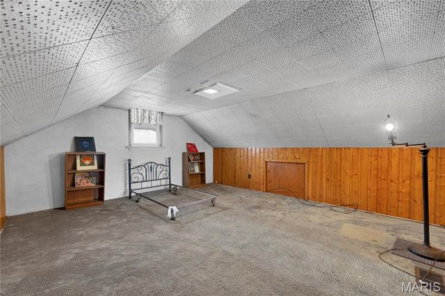 6331 Saloma Avenue, St Louis, MO 63136