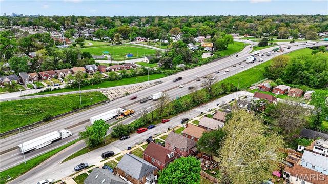 6331 Saloma Avenue, St Louis, MO 63136