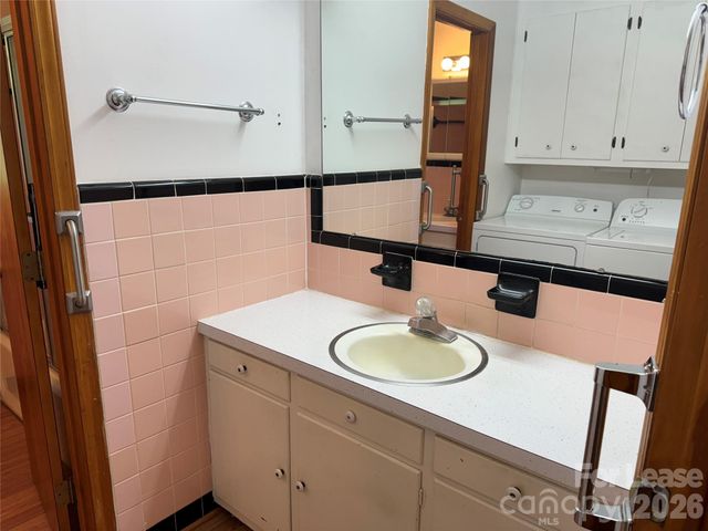 1209 Dameron Road, Bessemer City, NC 28016